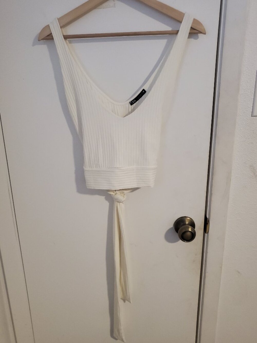 Zara White Ribbed V-Neck Tie Front Cropped Tank Top Women's Size L